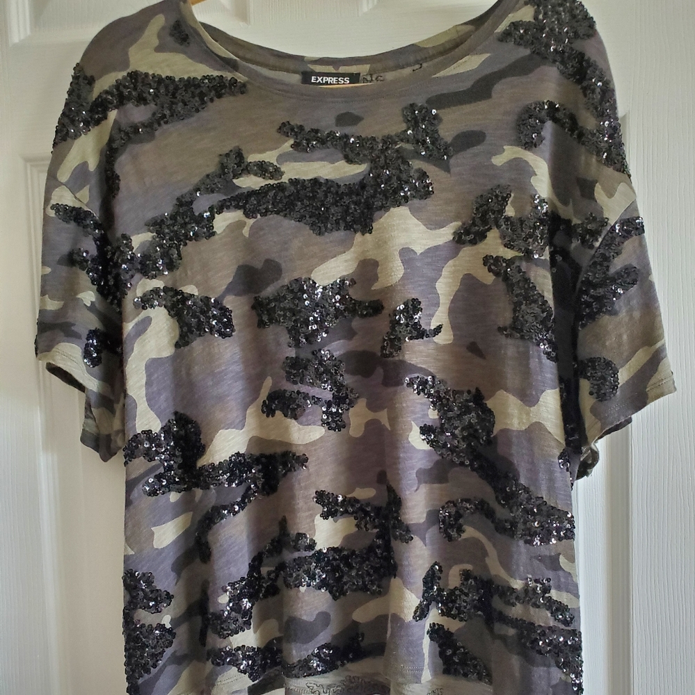 Express sequined top